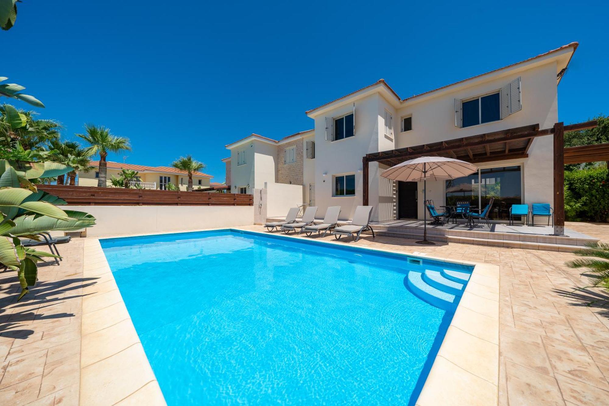 פרוטאראס Atlantica 4 Bedroom Villa Near The Beach מראה חיצוני תמונה