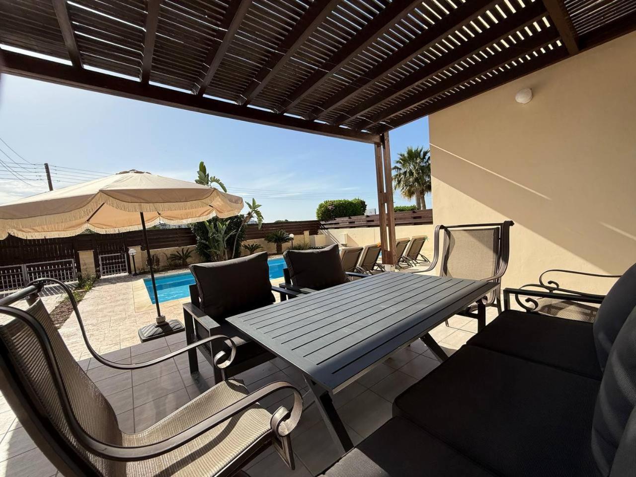 פרוטאראס Atlantica 4 Bedroom Villa Near The Beach מראה חיצוני תמונה